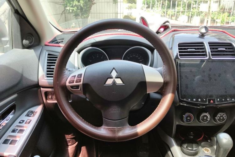 Used Mitsubishi ASX 2018 1.6L Manual Two-Wheel Drive Fashion Edition Steering Wheel