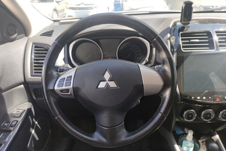 Used Mitsubishi ASX 2018 2.0L CVT Two-Wheel Drive Deluxe Edition Steering Wheel