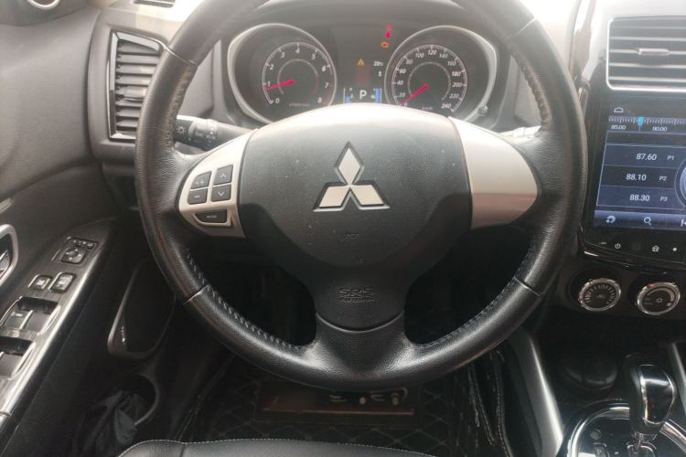 Used Mitsubishi ASX 2018 2.0L CVT Two-Wheel Drive Deluxe Edition Steering Wheel