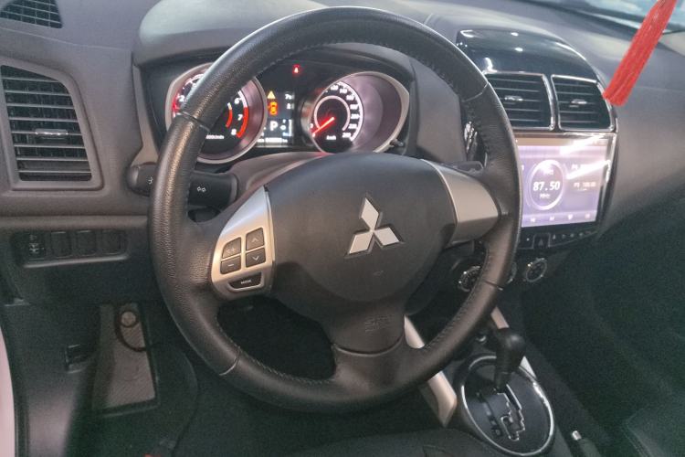Used Mitsubishi ASX 2018 2.0L CVT Two-Wheel Drive Deluxe Edition Steering Wheel