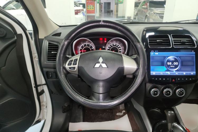 Used Mitsubishi ASX 2018 2.0L CVT Two-Wheel Drive Deluxe Edition Steering Wheel