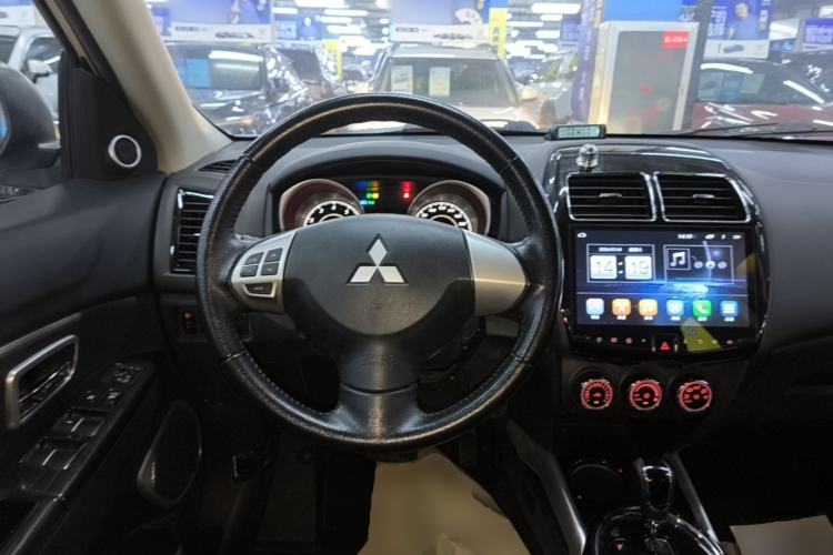 Used Mitsubishi ASX 2018 2.0L CVT Two-Wheel Drive Deluxe Edition Steering Wheel