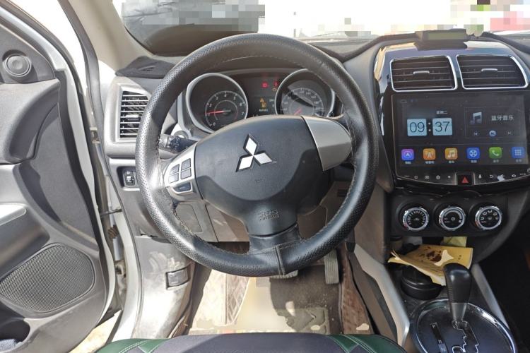 Used Mitsubishi ASX 2018 2.0L CVT Two-Wheel Drive Deluxe Edition Steering Wheel