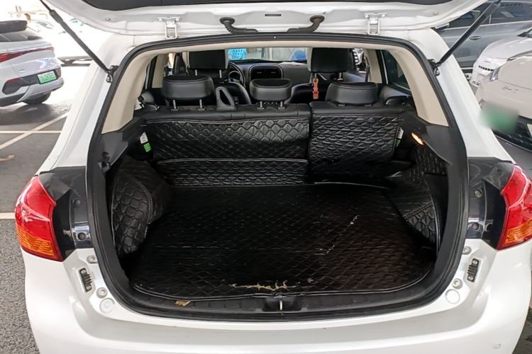 Used Mitsubishi ASX 2018 2.0L CVT Two-Wheel Drive Deluxe Edition Trunk