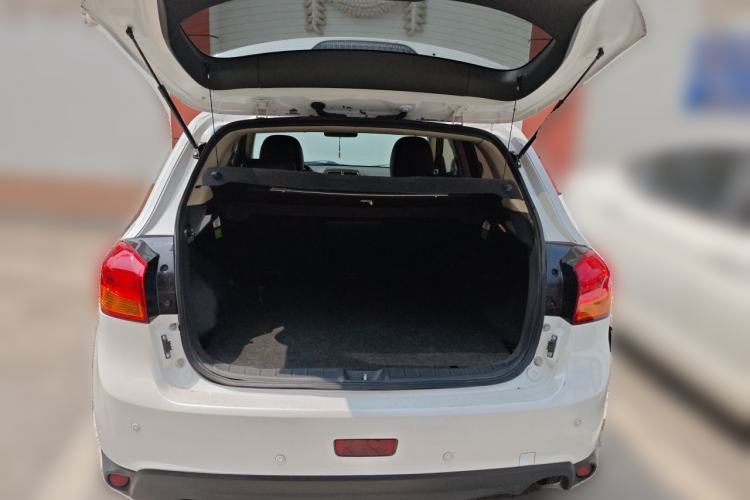 Used Mitsubishi ASX 2018 2.0L CVT Two-Wheel Drive Deluxe Edition Trunk