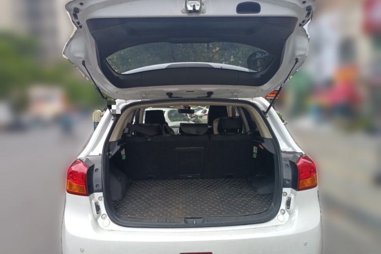 Used Mitsubishi ASX 2018 1.6L Manual Two-Wheel Drive Fashion Edition Trunk