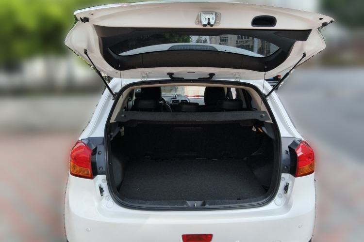Used Mitsubishi ASX 2018 2.0L CVT Two-Wheel Drive Deluxe Edition Trunk