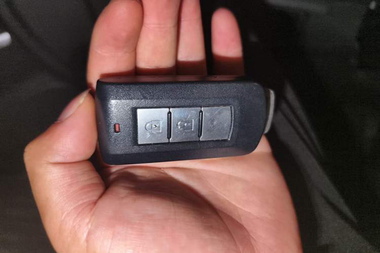 Used Mitsubishi ASX 2018 2.0L CVT Two-Wheel Drive Deluxe Edition Vehicle Key