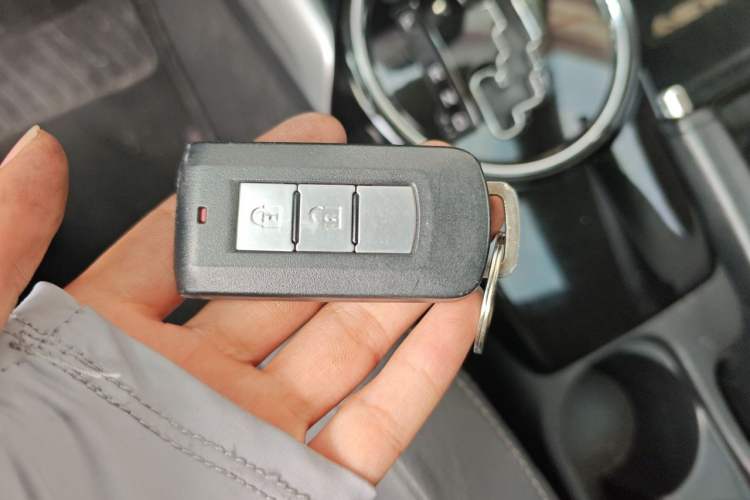 Used Mitsubishi ASX 2018 2.0L CVT Two-Wheel Drive Deluxe Edition Vehicle Key