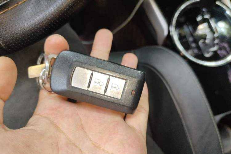 Used Mitsubishi ASX 2018 2.0L CVT Two-Wheel Drive Deluxe Edition Vehicle Key
