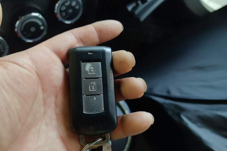 Used Mitsubishi ASX 2018 2.0L CVT Two-Wheel Drive Deluxe Edition Vehicle Key