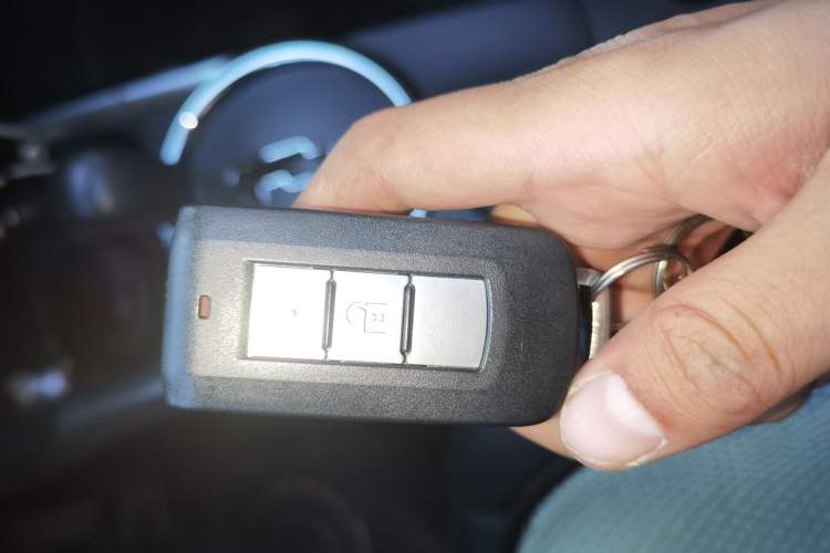 Used Mitsubishi ASX 2018 2.0L CVT Two-Wheel Drive Deluxe Edition Vehicle Key