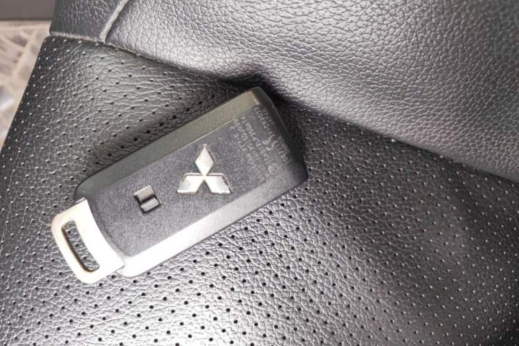 Used Mitsubishi ASX 2018 2.0L CVT Two-Wheel Drive Deluxe Edition Vehicle Key