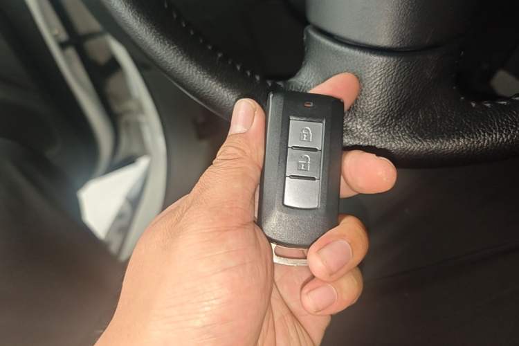 Used Mitsubishi ASX 2018 2.0L CVT Two-Wheel Drive Deluxe Edition Vehicle Key