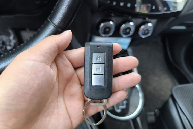 Used Mitsubishi ASX 2018 2.0L CVT Two-Wheel Drive Deluxe Edition Vehicle Key