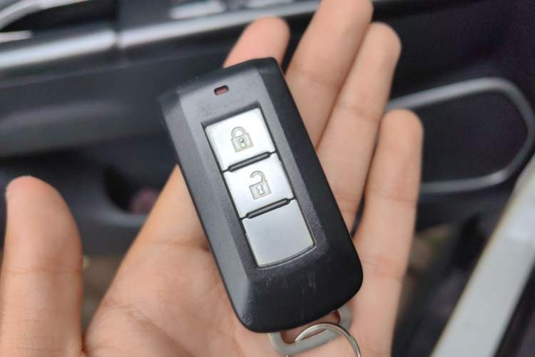 Used Mitsubishi ASX 2018 2.0L CVT Two-Wheel Drive Deluxe Edition Vehicle Key