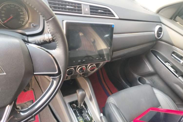 Used Mitsubishi ASX 2020 2.0L CVT Smart Edition Audio And AC Panel
