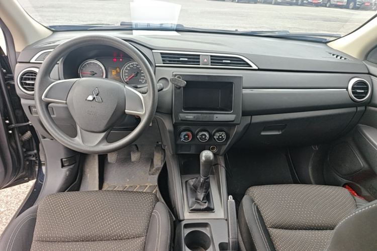 Used Mitsubishi ASX 2020 1.6L Manual FENGSHANG Edition Center Console