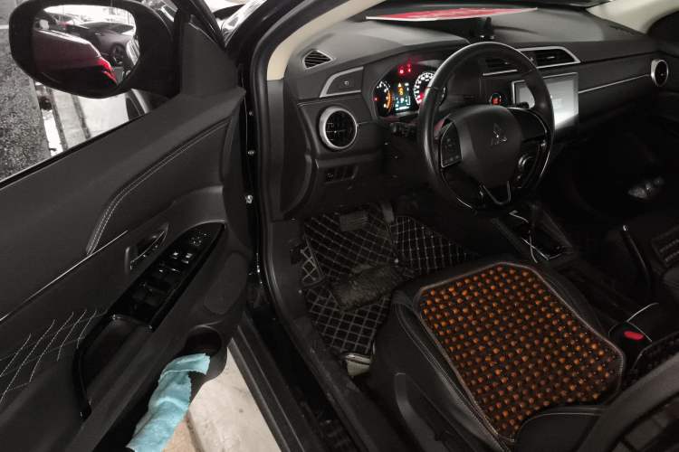 Used Mitsubishi ASX 2020 2.0L CVT Smart Edition Driver Seat