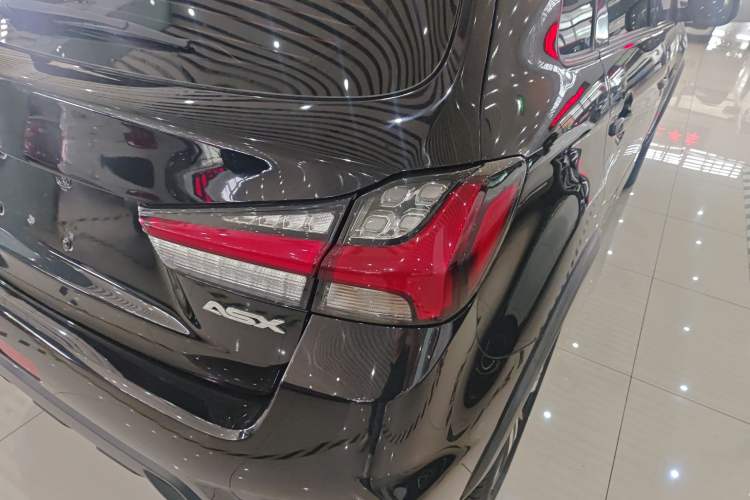 Used Mitsubishi ASX 2020 2.0L CVT Smart Edition Exterior 6