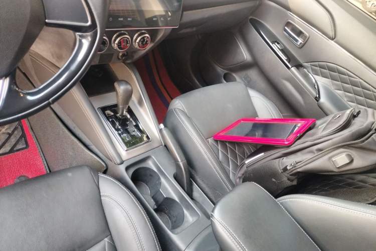 Used Mitsubishi ASX 2020 2.0L CVT Smart Edition Gear Lever