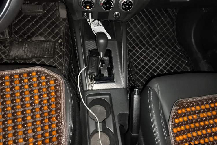 Used Mitsubishi ASX 2020 2.0L CVT Smart Edition Gear Lever