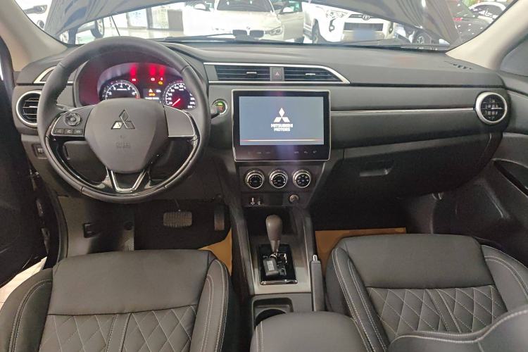 Used Mitsubishi ASX 2020 2.0L CVT Smart Edition Interior 2