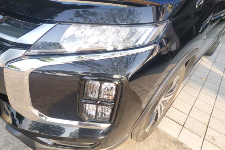 Used Mitsubishi ASX 2020 2.0L CVT Smart Edition Left Front Headlight