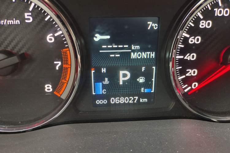 Used Mitsubishi ASX 2020 2.0L CVT Smart Edition Odometer Close Up