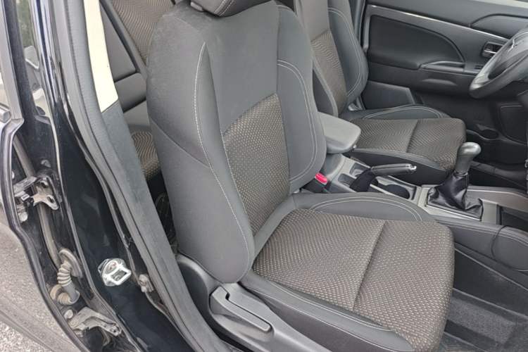Used Mitsubishi ASX 2020 1.6L Manual FENGSHANG Edition Right Front Seat