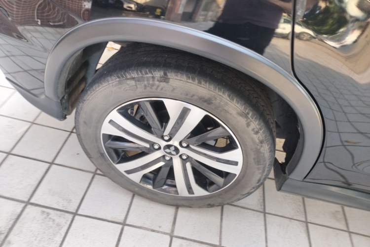 Used Mitsubishi ASX 2020 2.0L CVT Smart Edition Right Rear Wheel Hub