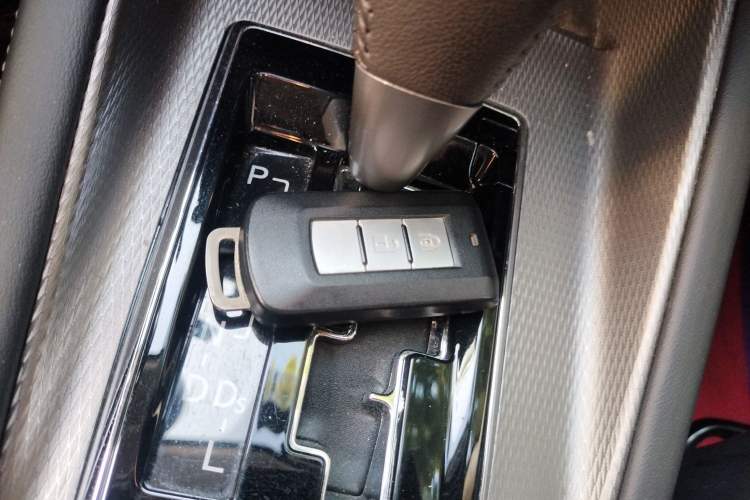 Used Mitsubishi ASX 2020 2.0L CVT Smart Edition Vehicle Key