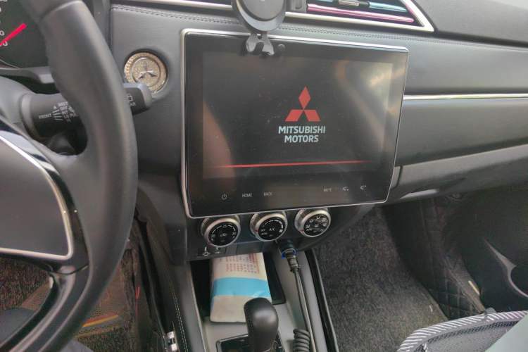 Used Mitsubishi ASX 2020 2.0L CVT Smart Edition Audio And AC Panel
