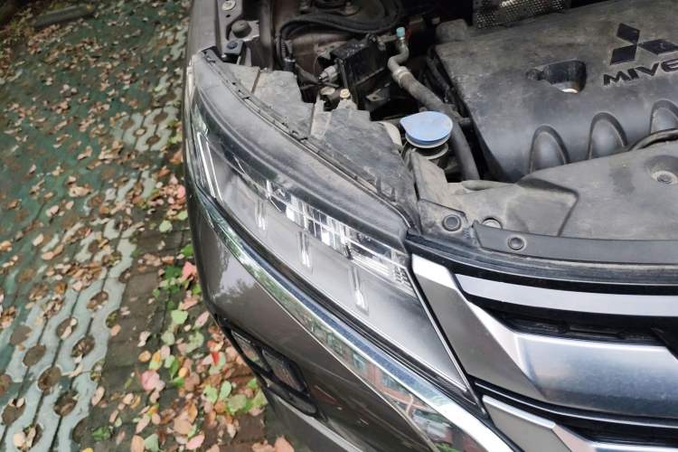 Used Mitsubishi ASX 2020 2.0L CVT Smart Edition Engine Bay Right