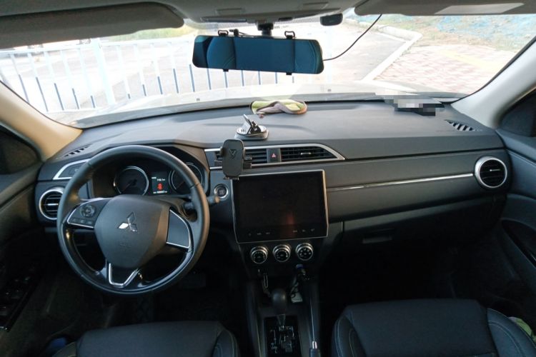Used Mitsubishi ASX 2020 2.0L CVT Smart Edition Interior 2
