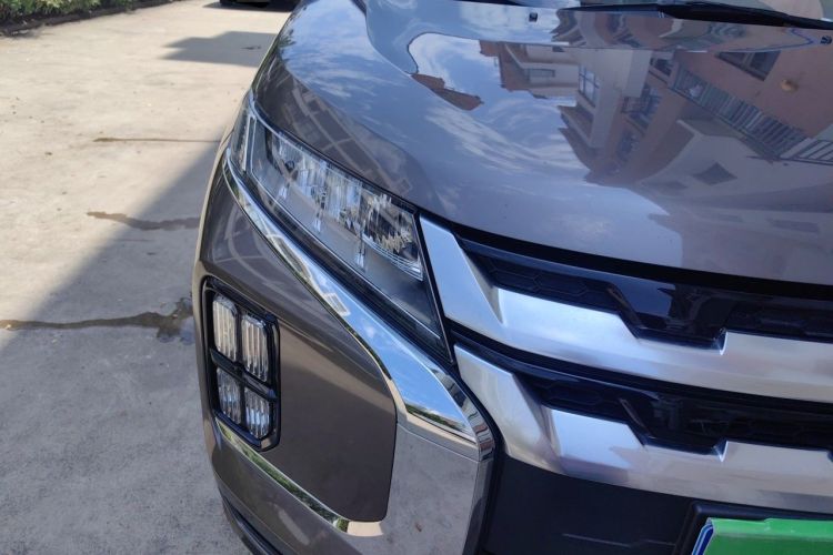 Used Mitsubishi ASX 2020 2.0L CVT Smart Edition Right Front Headlight