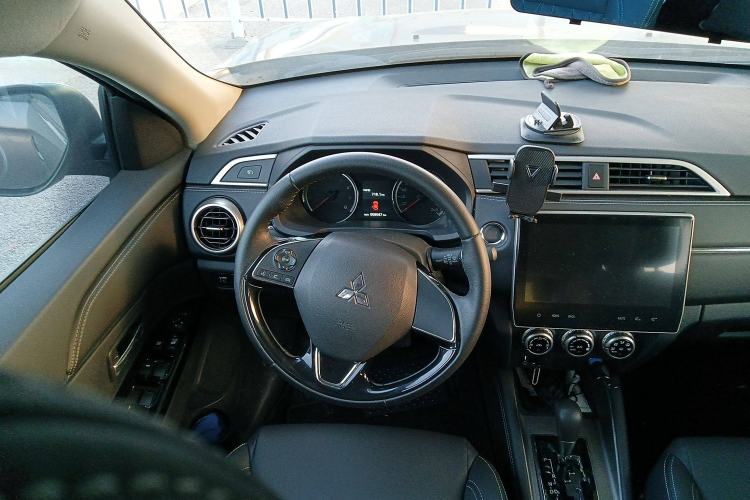 Used Mitsubishi ASX 2020 2.0L CVT Smart Edition Steering Wheel