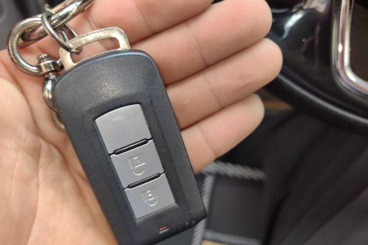 Used Mitsubishi ASX 2020 2.0L CVT Smart Edition Vehicle Key