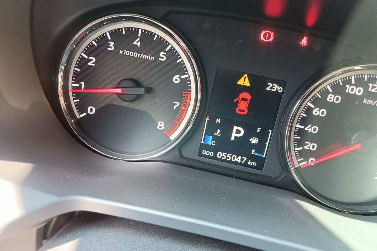 Used Mitsubishi ASX 2020 2.0L CVT Smart Edition Odometer Close Up
