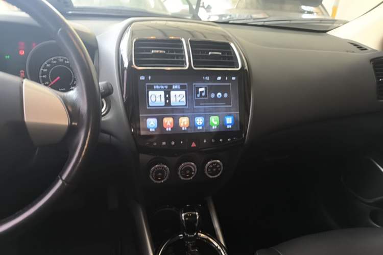 Used Mitsubishi ASX 2020 2.0L CVT Smart Edition Audio And AC Panel