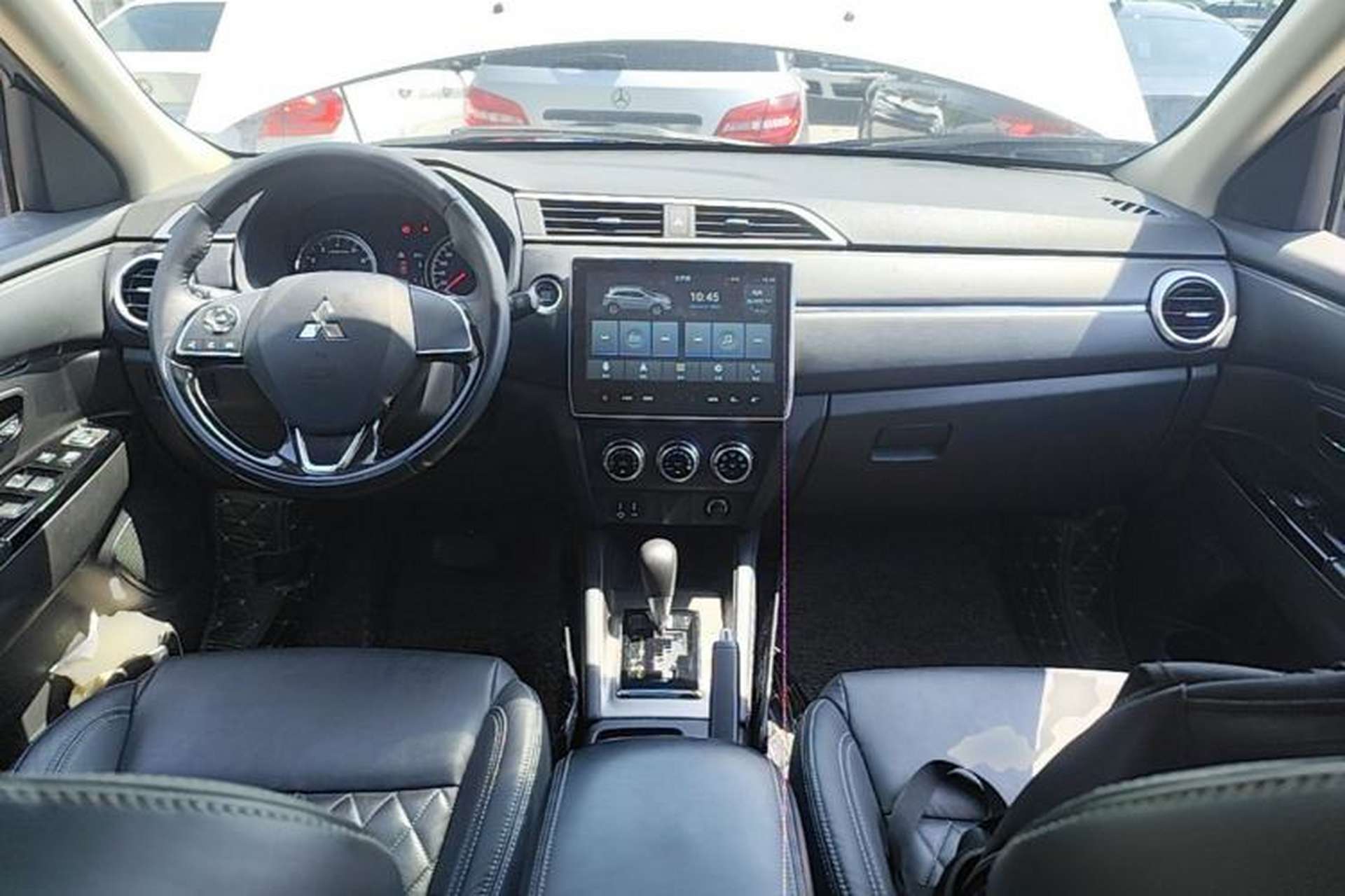 Used Mitsubishi ASX 2020 2.0L CVT Smart Edition Center Console