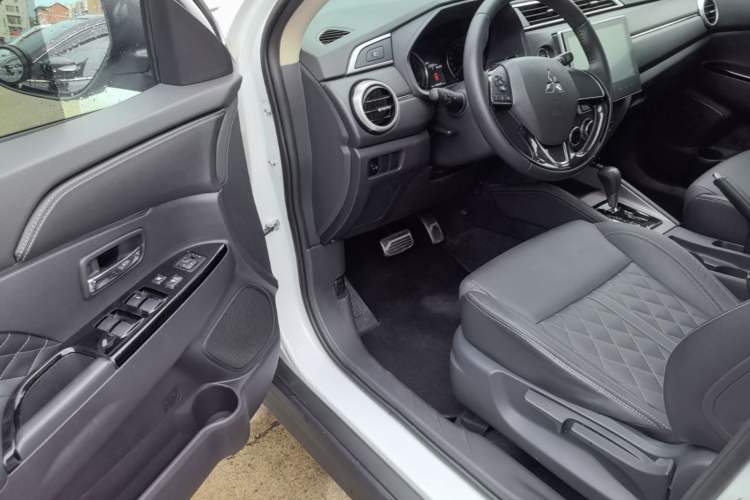Used Mitsubishi ASX 2020 2.0L CVT Smart Edition Driver Seat