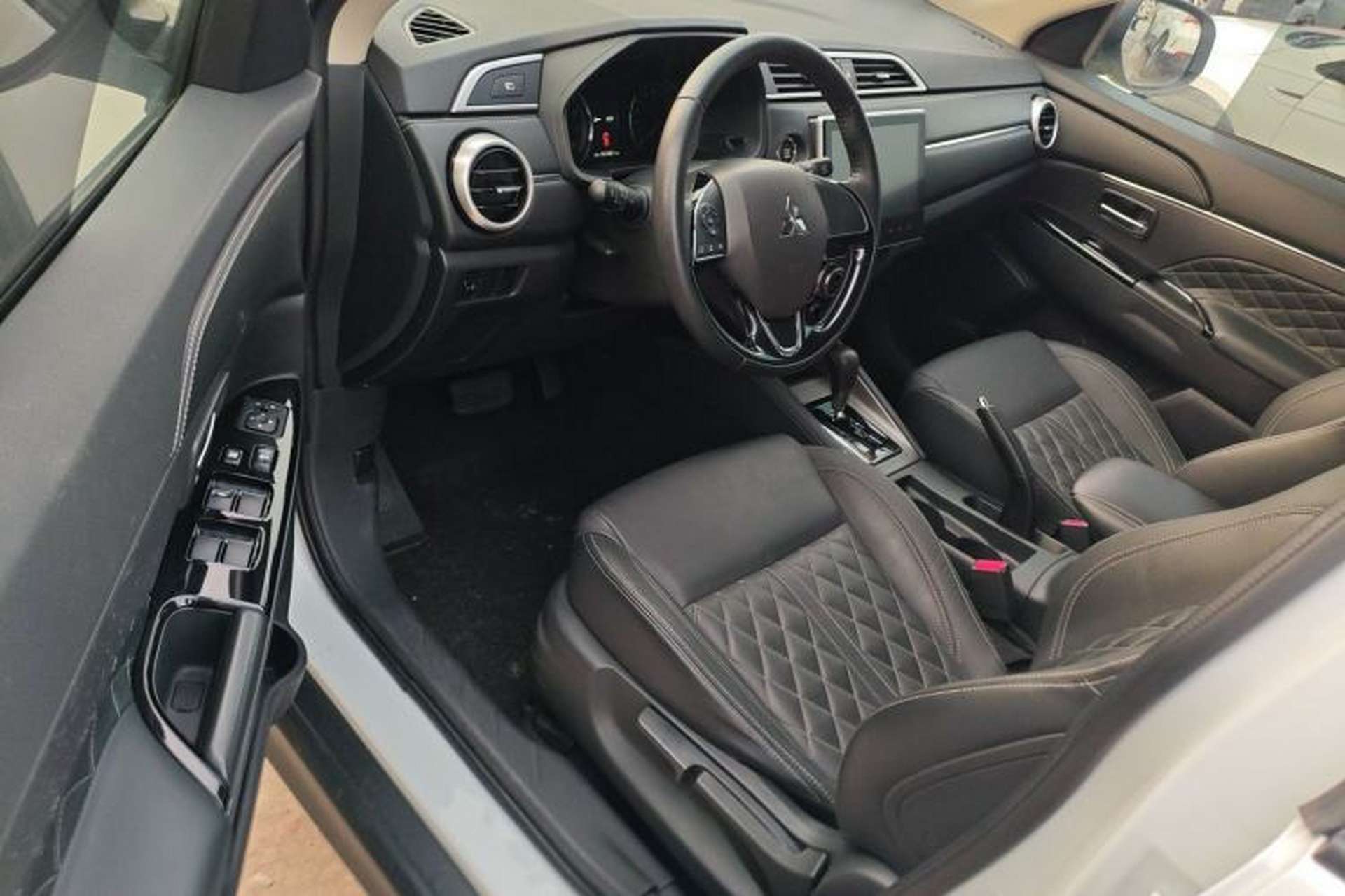 Used Mitsubishi ASX 2020 2.0L CVT Smart Edition Driver Seat