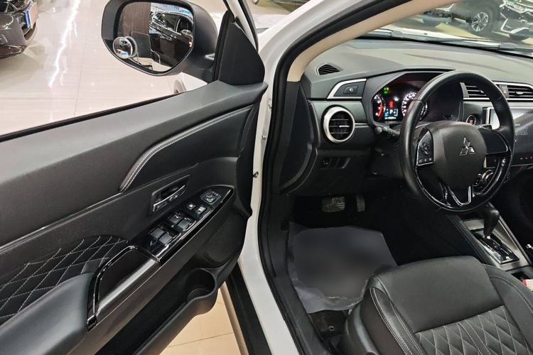 Used Mitsubishi ASX 2020 2.0L CVT Smart Edition Driver Seat