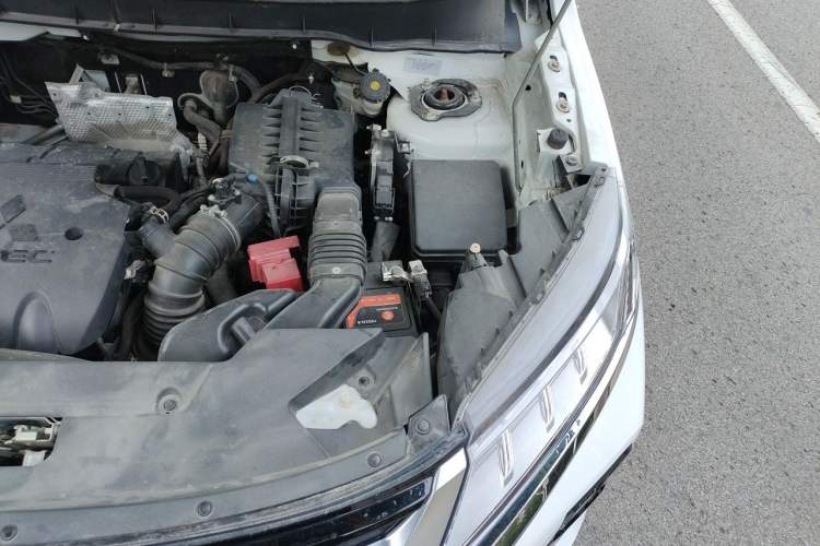 Used Mitsubishi ASX 2020 2.0L CVT Smart Edition Engine Bay Left