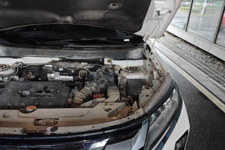 Used Mitsubishi ASX 2020 2.0L CVT Smart Edition Engine Bay Left