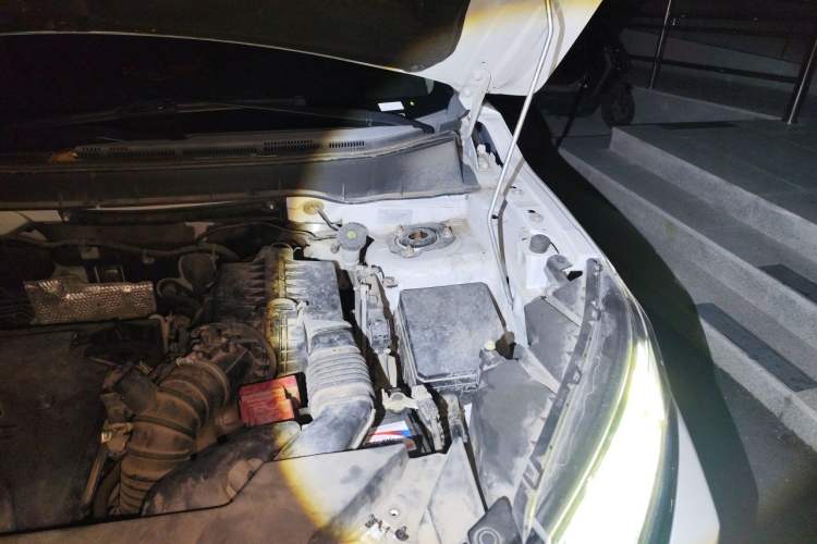 Used Mitsubishi ASX 2020 2.0L CVT Smart Edition Engine Bay Left