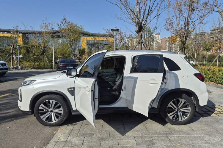 Used Mitsubishi ASX 2020 2.0L CVT Smart Edition Exterior 3