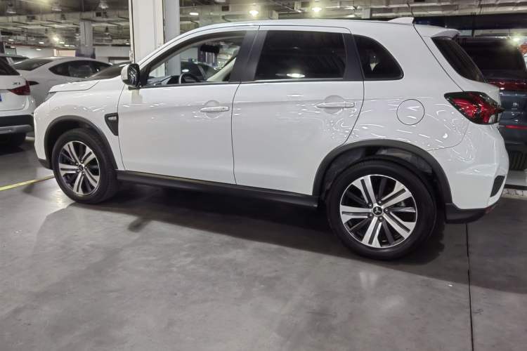 Used Mitsubishi ASX 2020 2.0L CVT Active Version Exterior 3