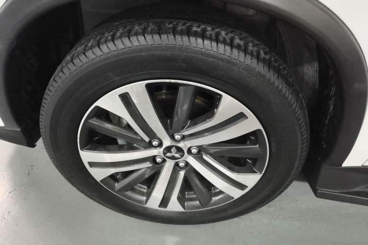 Used Mitsubishi ASX 2020 2.0L CVT Smart Edition Exterior 4